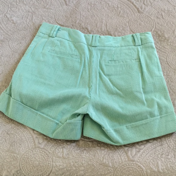 🦋Women’s shorts🦋 - Picture 2 of 2